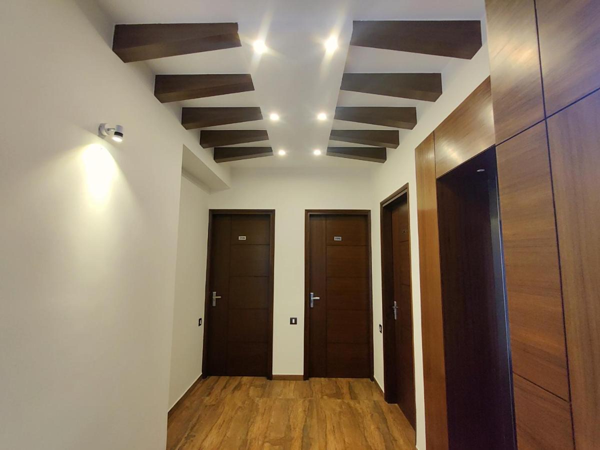 The Shacon Hotel Noida Exterior photo